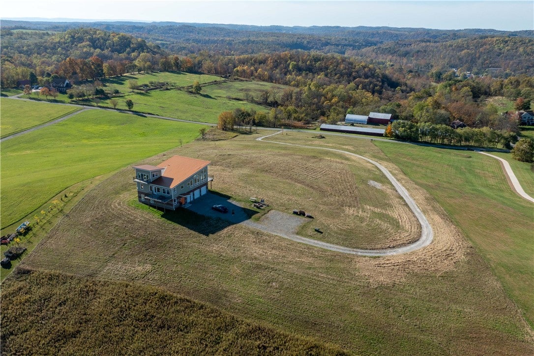 Smithton, Pennsylvania, 15479, United States, 4 Bedrooms Bedrooms, ,3 BathroomsBathrooms,Residential,Active,1971776