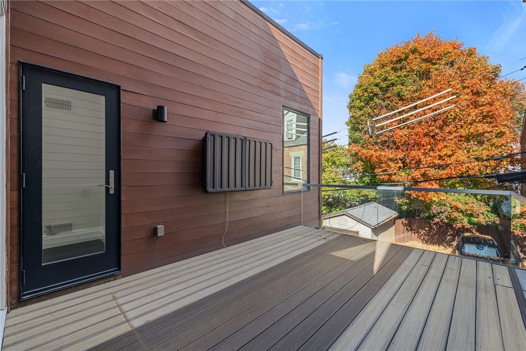 Pittsburgh, Pennsylvania, 15201, United States, 3 Bedrooms Bedrooms, ,4 BathroomsBathrooms,Residential,Active,1968384