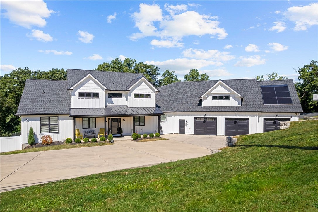 Carnegie, Pennsylvania, 15106, United States, 8 Bedrooms Bedrooms, ,6 BathroomsBathrooms,Residential,Active,1920247