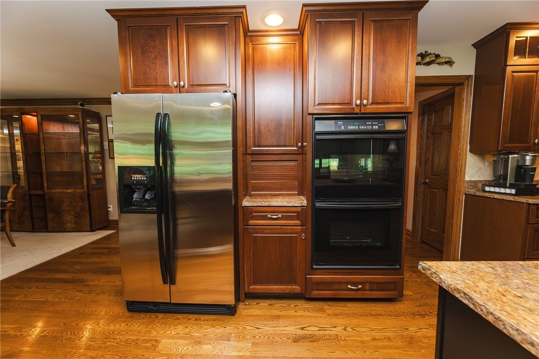 Valencia, Pennsylvania, 16059, United States, 4 Bedrooms Bedrooms, ,4 BathroomsBathrooms,Residential,Active,1922744