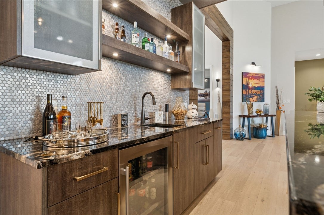 Greensburg, Pennsylvania, 15601, United States, 4 Bedrooms Bedrooms, ,5 BathroomsBathrooms,Residential,Active,1988789