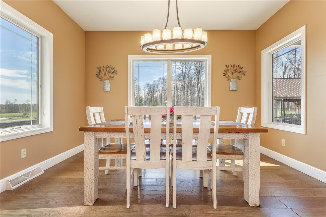 Mercer, Pennsylvania, 16137, United States, 3 Bedrooms Bedrooms, ,4 BathroomsBathrooms,Residential,Active,2040220