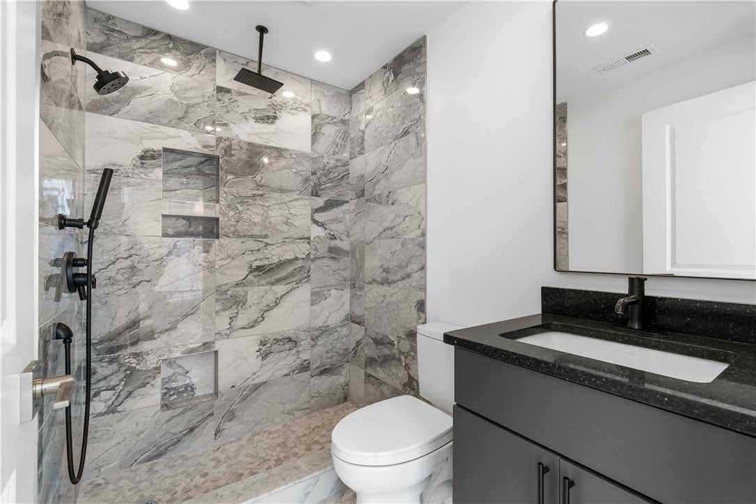 Lawrenceville, Pennsylvania, 15201, United States, 4 Bedrooms Bedrooms, ,5 BathroomsBathrooms,Residential,Active,1824528