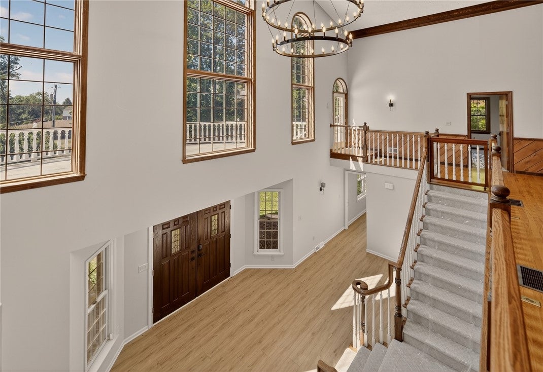 Canonsburg, Pennsylvania, 15317, United States, 5 Bedrooms Bedrooms, ,5 BathroomsBathrooms,Residential,Active,2009822