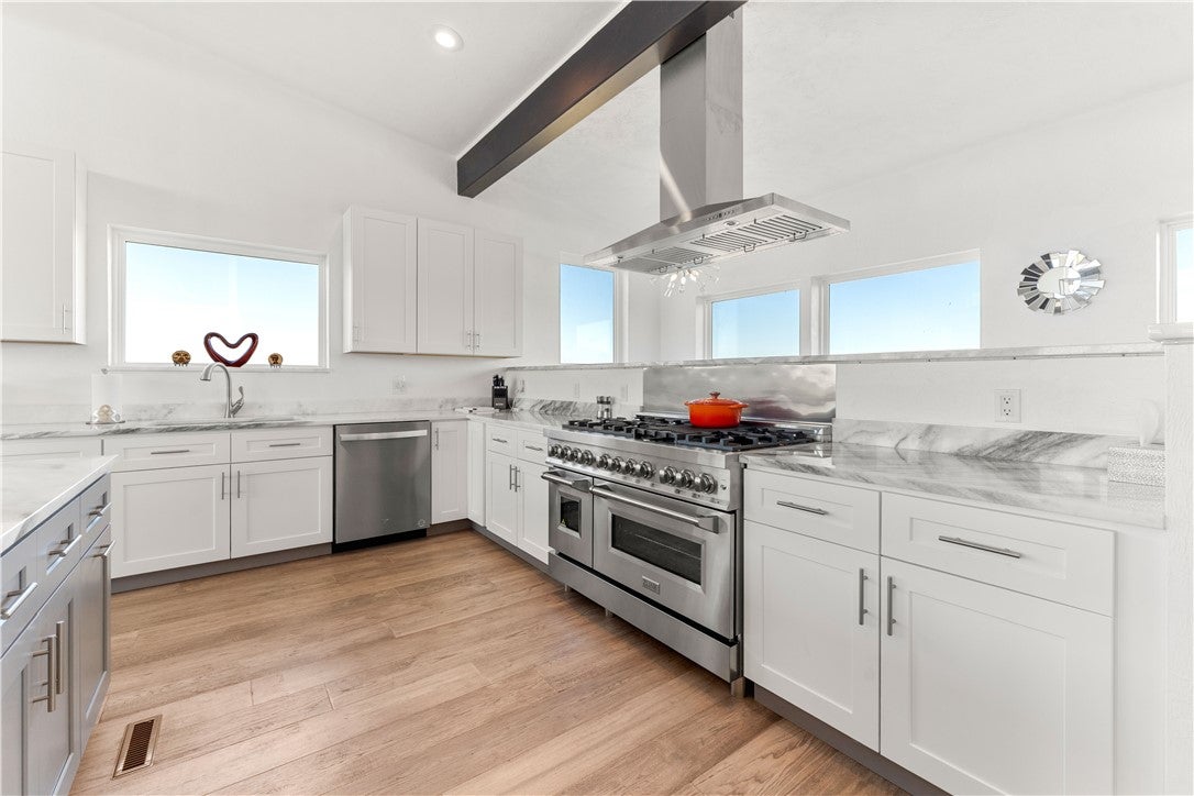 Smithton, Pennsylvania, 15479, United States, 4 Bedrooms Bedrooms, ,3 BathroomsBathrooms,Residential,Active,1971776