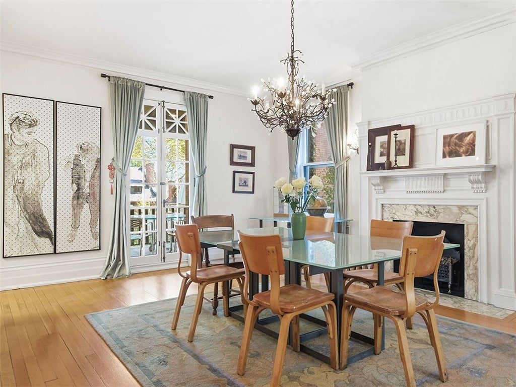 Pittsburgh, Pennsylvania, 15217, United States, 4 Bedrooms Bedrooms, ,3 BathroomsBathrooms,Residential,Active,1969666