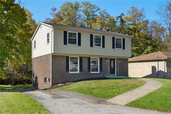 688 PINE VALLEY DR, PITTSBURGH, PA 15239 - Image 1