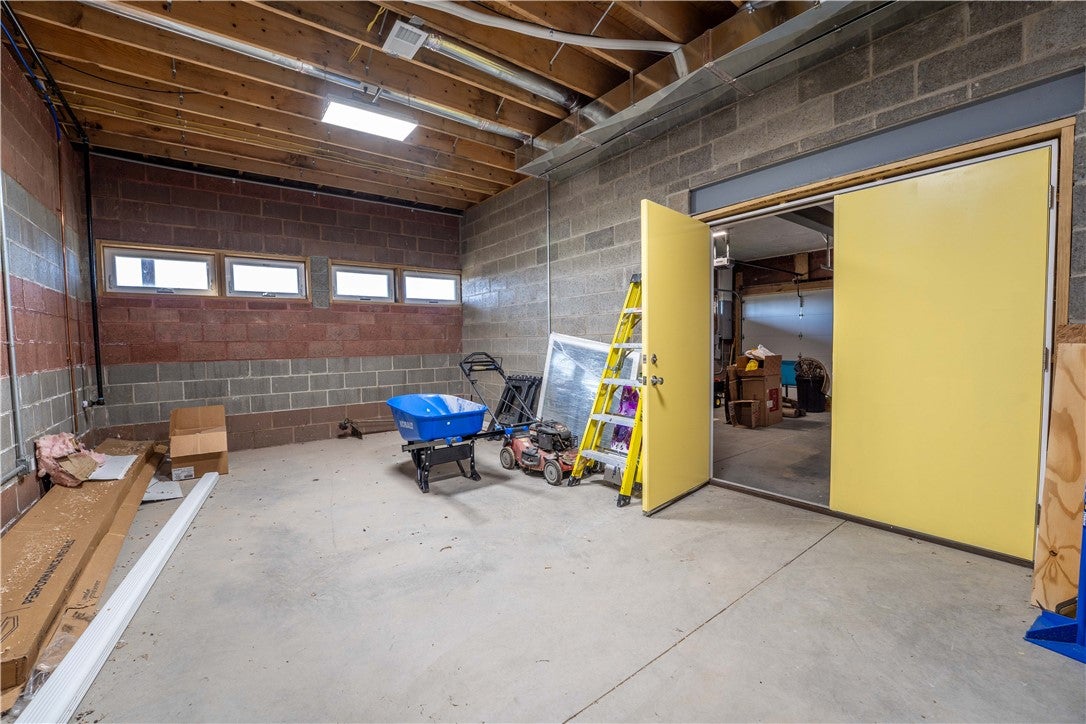 Smithton, Pennsylvania, 15479, United States, 4 Bedrooms Bedrooms, ,3 BathroomsBathrooms,Residential,Active,1971776