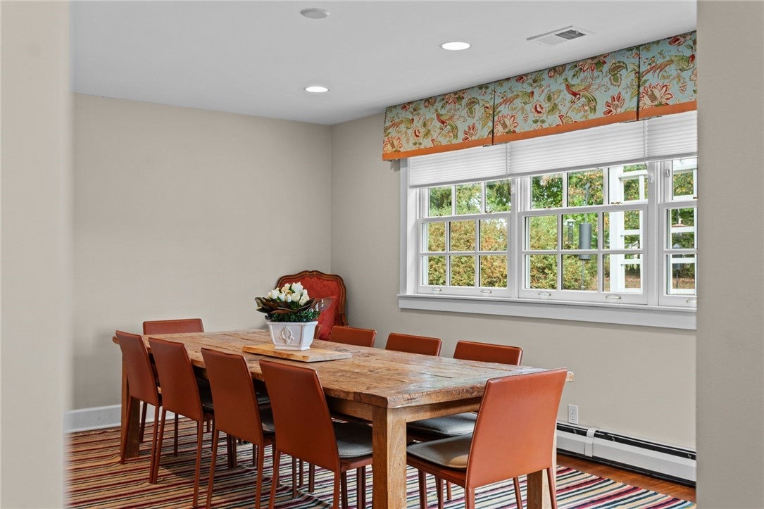 Sewickley, Pennsylvania, 15143, United States, 3 Bedrooms Bedrooms, ,4 BathroomsBathrooms,Residential,Active,1952620