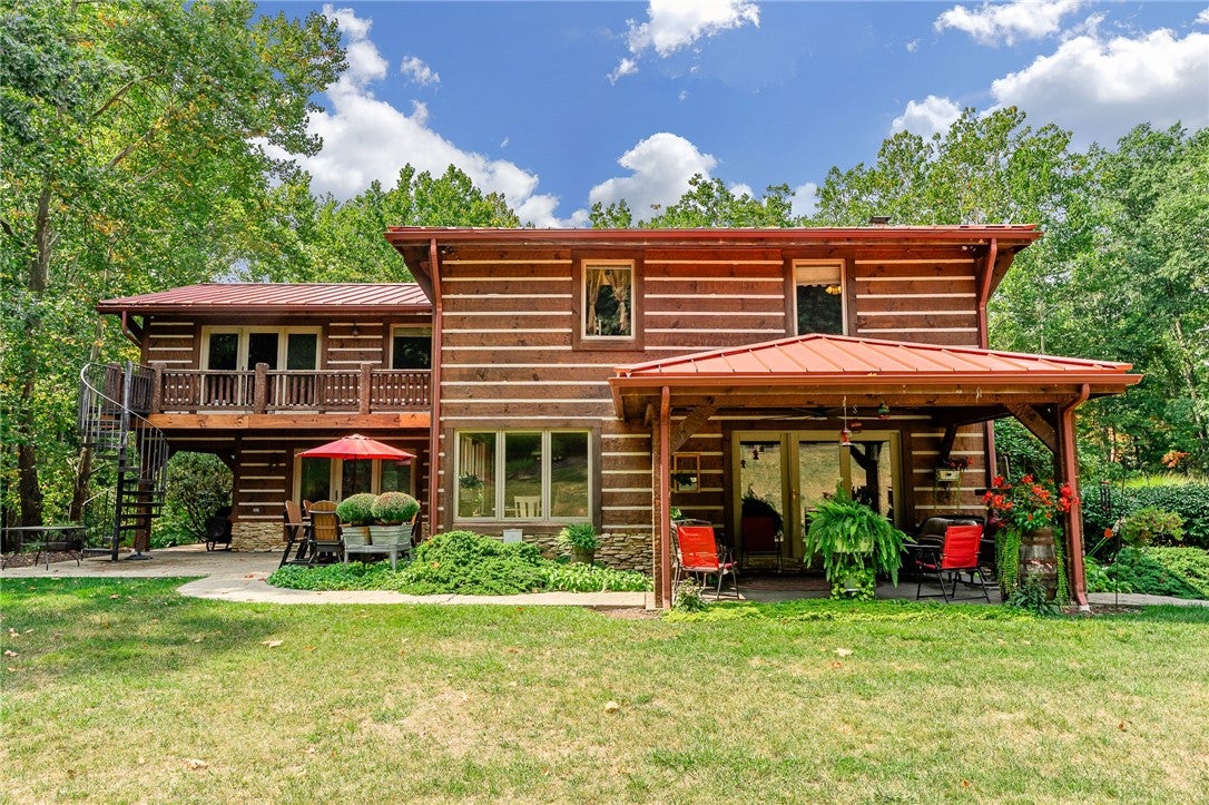 Waynesburg, Pennsylvania, 15370, United States, 5 Bedrooms Bedrooms, ,5 BathroomsBathrooms,Residential,Active,1971790