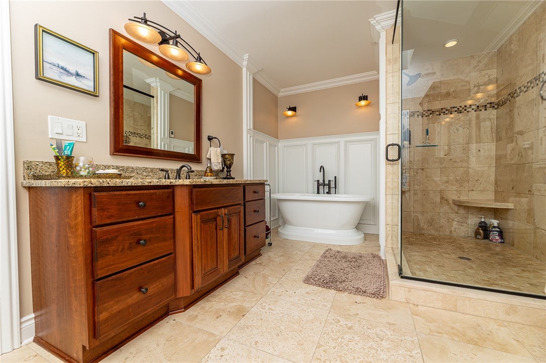 Valencia, Pennsylvania, 16059, United States, 4 Bedrooms Bedrooms, ,4 BathroomsBathrooms,Residential,Active,2011196