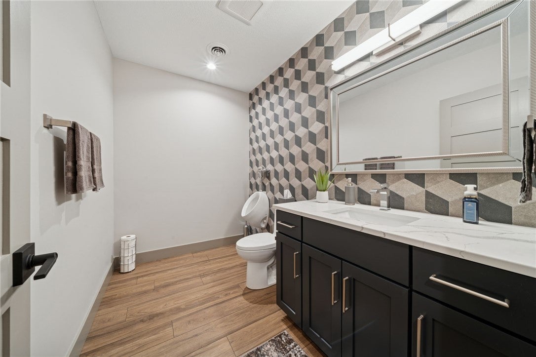 Greensburg, Pennsylvania, 15601, United States, 4 Bedrooms Bedrooms, ,5 BathroomsBathrooms,Residential,Active,1988789