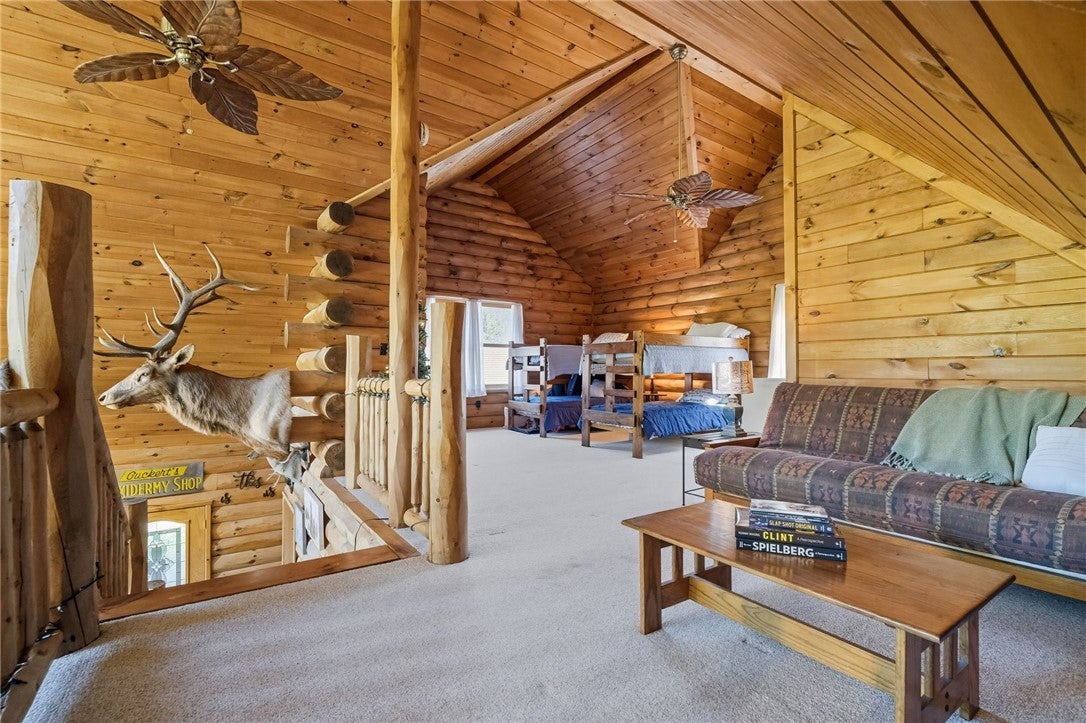 Emlenton, Pennsylvania, 16373, United States, 3 Bedrooms Bedrooms, ,3 BathroomsBathrooms,Residential,Active,1945255