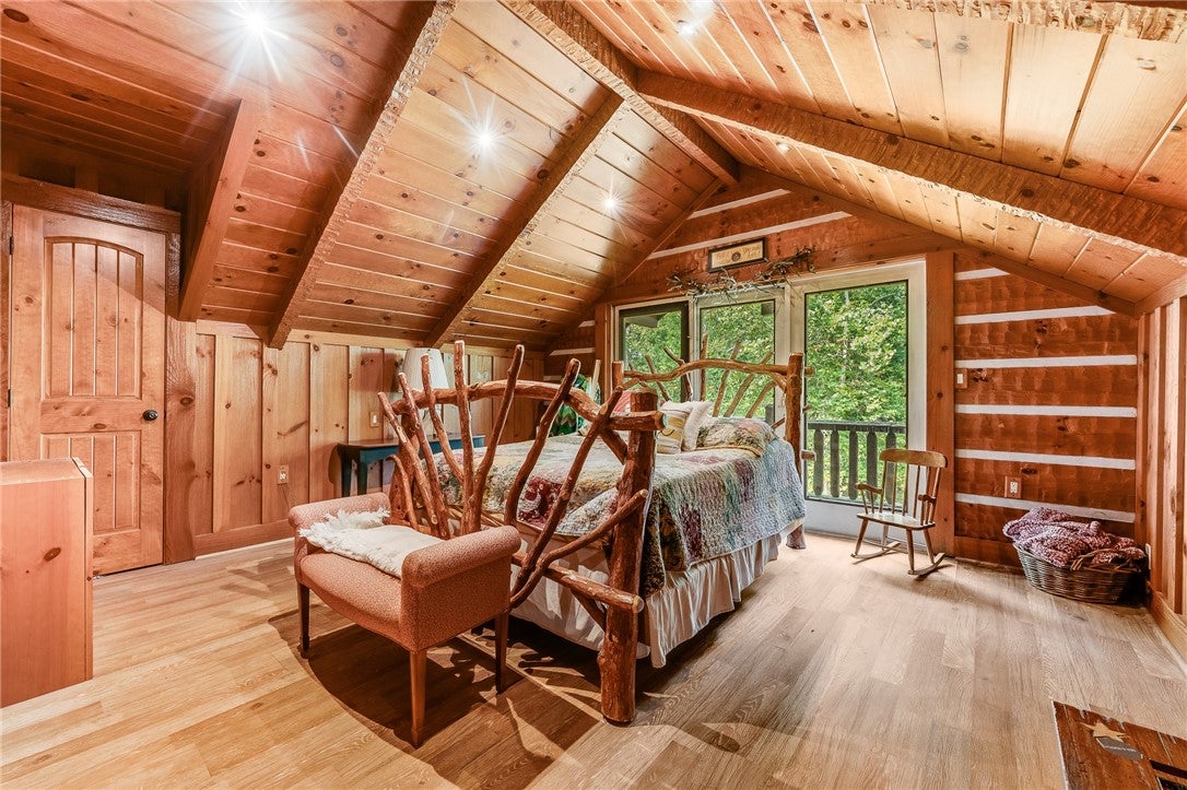 Waynesburg, Pennsylvania, 15370, United States, 5 Bedrooms Bedrooms, ,5 BathroomsBathrooms,Residential,Active,1971790