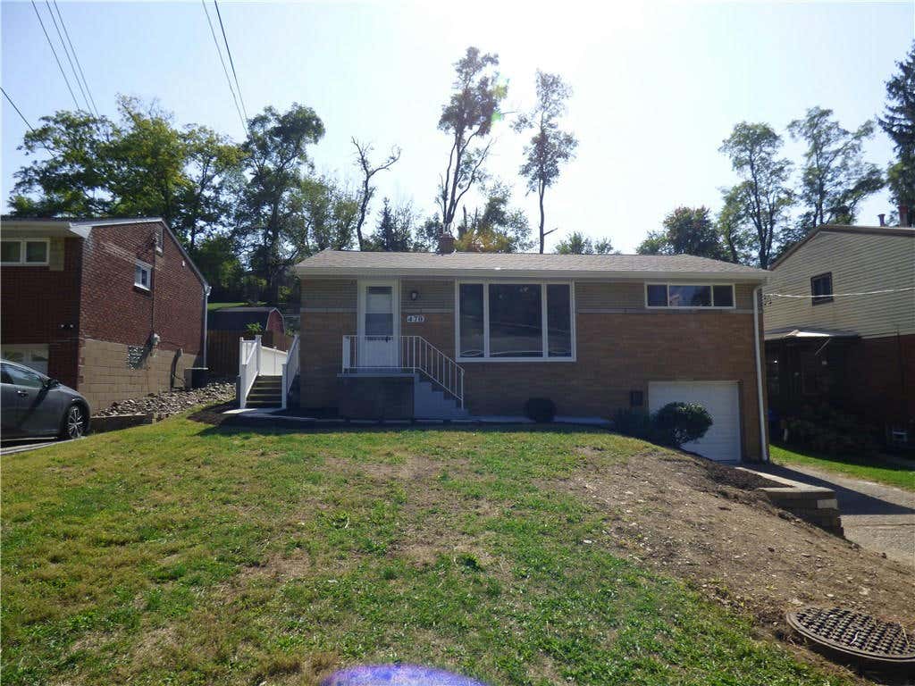 470 SPRING VALLEY RD, WEST MIFFLIN, PA 15122 Single Family Residence