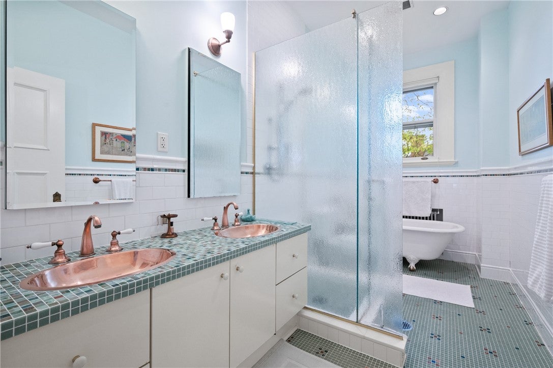 Pittsburgh, Pennsylvania, 15232, United States, 8 Bedrooms Bedrooms, ,6 BathroomsBathrooms,Residential,Active,1973278