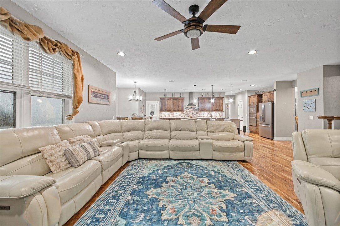 Murrysville, Pennsylvania, 15668, United States, 4 Bedrooms Bedrooms, ,5 BathroomsBathrooms,Residential,Active,1899900