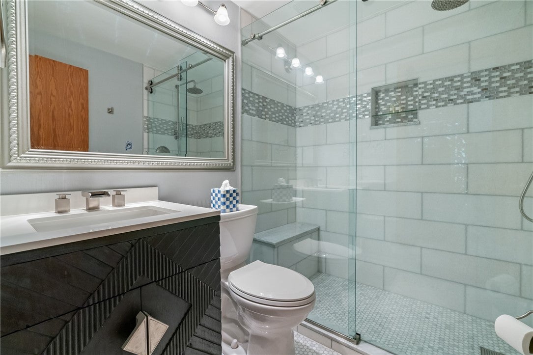 Pittsburgh, Pennsylvania, 15238, United States, 4 Bedrooms Bedrooms, ,4 BathroomsBathrooms,Residential,Active,1853348