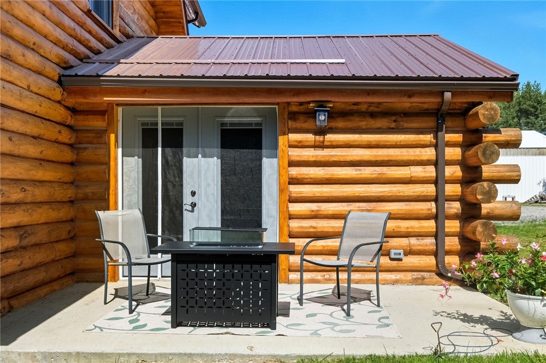 Emlenton, Pennsylvania, 16373, United States, 3 Bedrooms Bedrooms, ,3 BathroomsBathrooms,Residential,Active,1945255