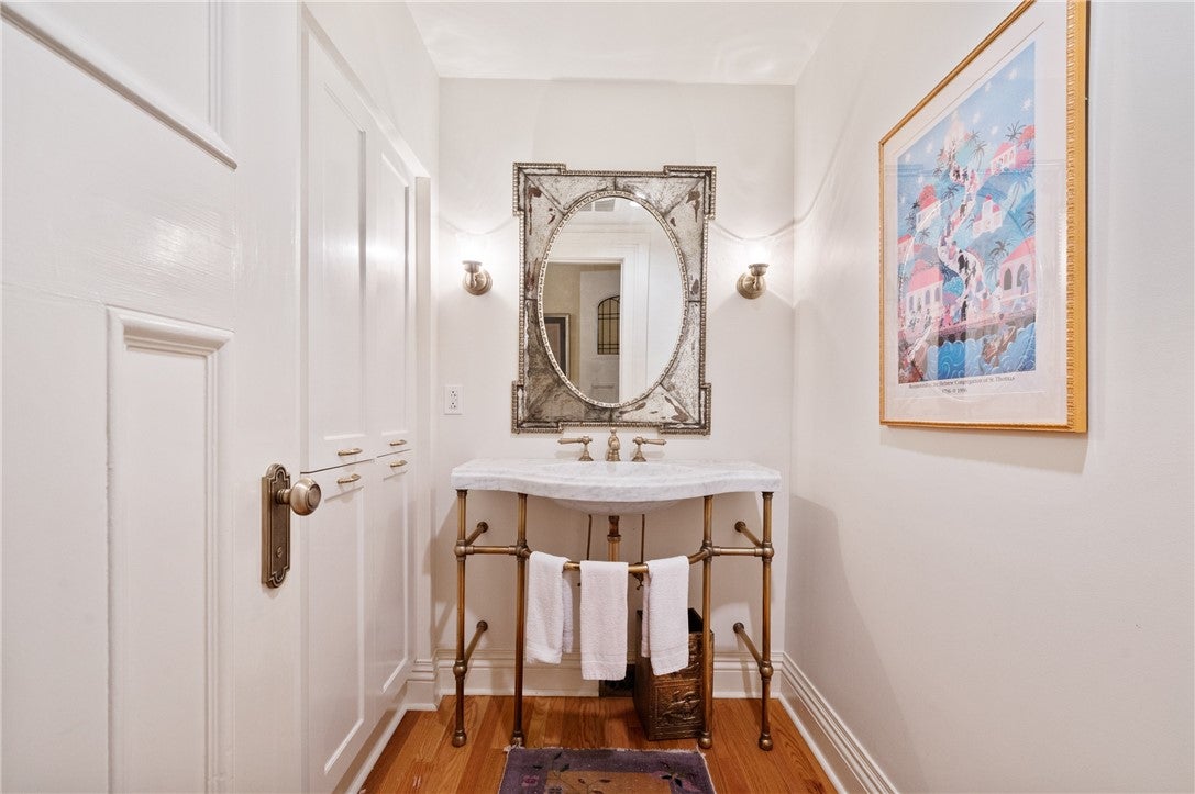 Pittsburgh, Pennsylvania, 15232, United States, 8 Bedrooms Bedrooms, ,6 BathroomsBathrooms,Residential,Active,1973278