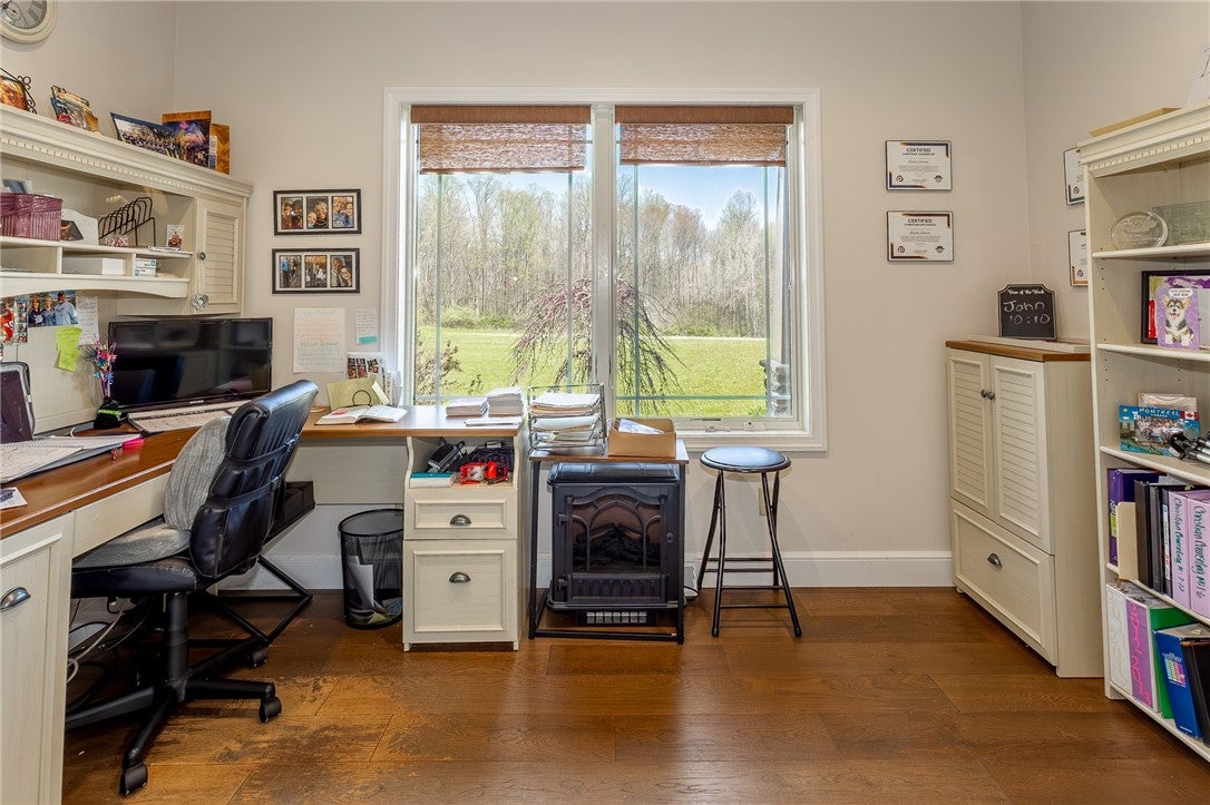 Mercer, Pennsylvania, 16137, United States, 3 Bedrooms Bedrooms, ,4 BathroomsBathrooms,Residential,Active,2040220