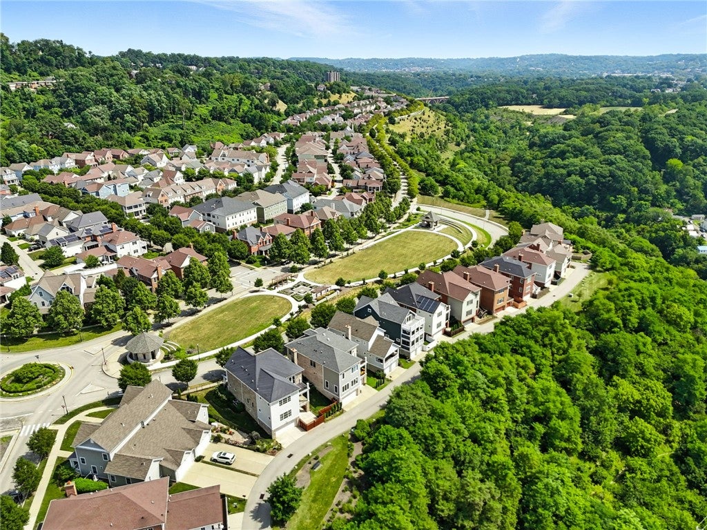 Pittsburgh, Pennsylvania, 15217, United States, 4 Bedrooms Bedrooms, ,5 BathroomsBathrooms,Residential,Active,1936146