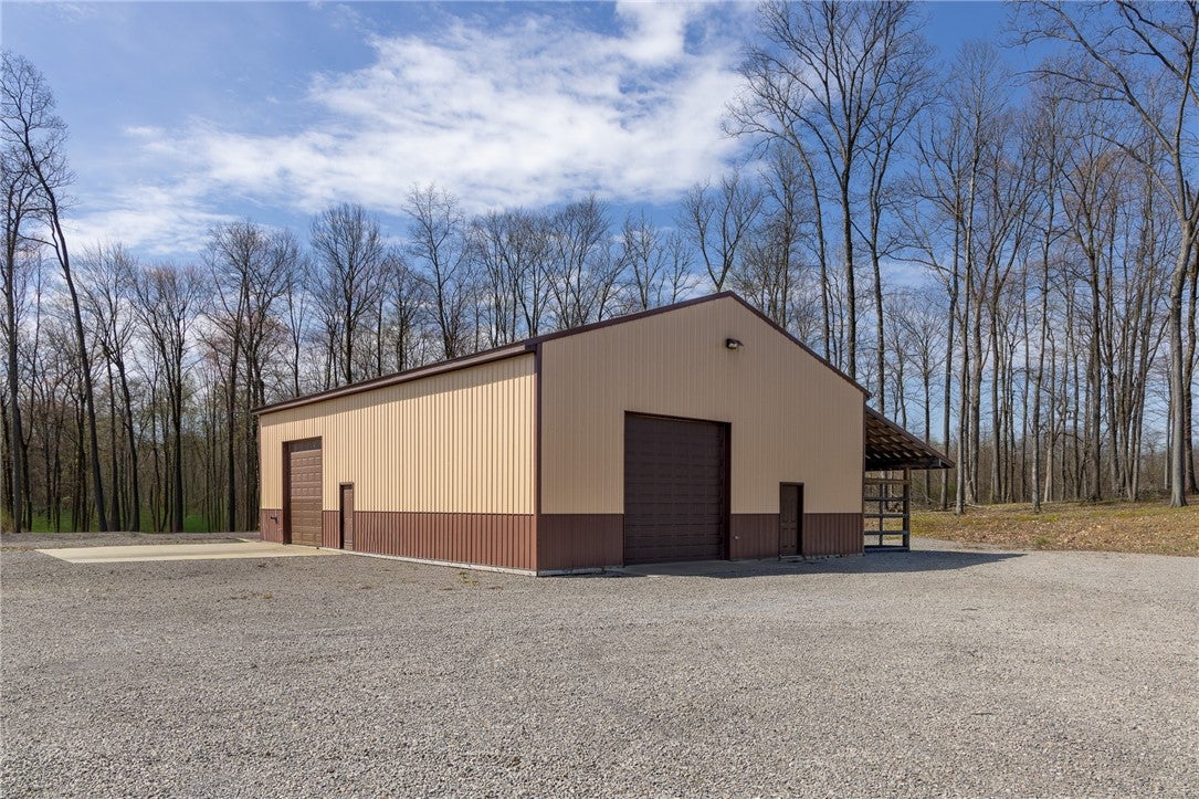 Mercer, Pennsylvania, 16137, United States, 3 Bedrooms Bedrooms, ,4 BathroomsBathrooms,Residential,Active,2040220