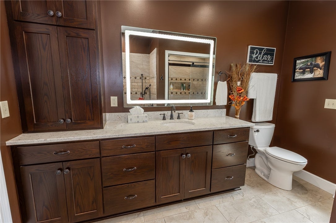 Mercer, Pennsylvania, 16137, United States, 3 Bedrooms Bedrooms, ,4 BathroomsBathrooms,Residential,Active,2040220