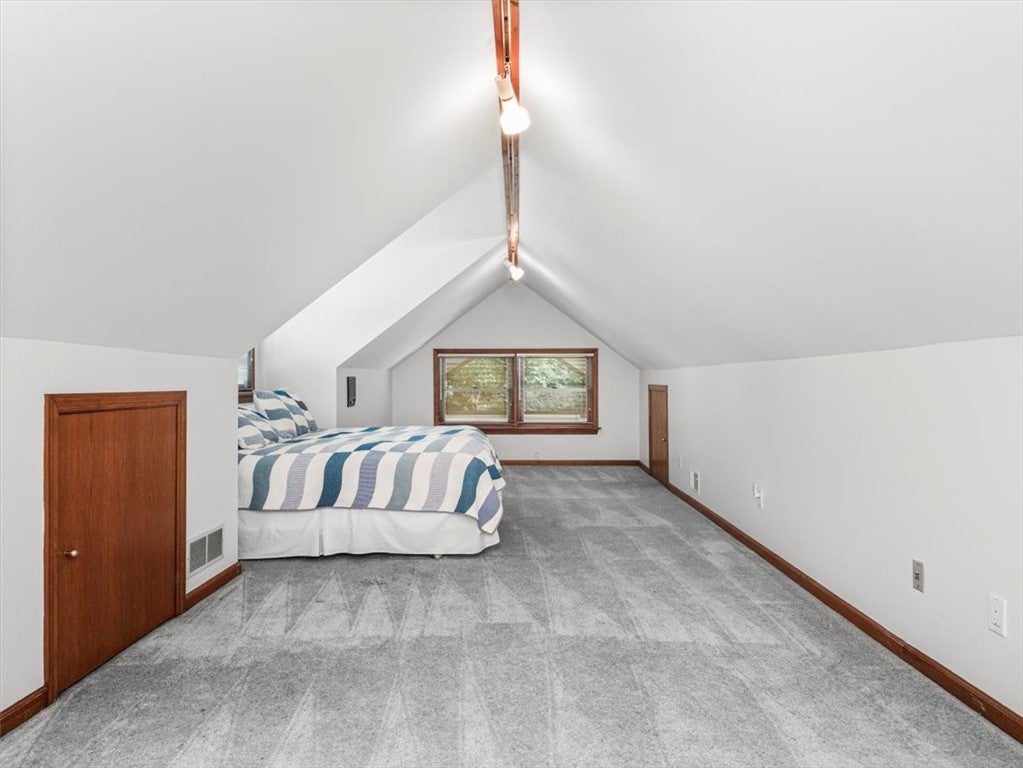 Pittsburgh, Pennsylvania, 15241, United States, 4 Bedrooms Bedrooms, ,5 BathroomsBathrooms,Residential,Active,1926915