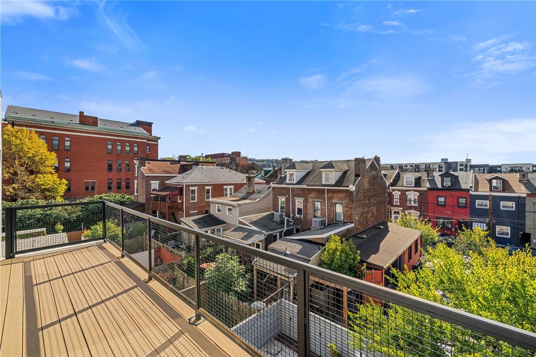 Pittsburgh, Pennsylvania, 15201, United States, 3 Bedrooms Bedrooms, ,4 BathroomsBathrooms,Residential,Active,1968384