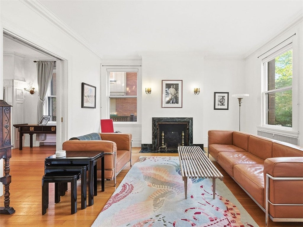 Pittsburgh, Pennsylvania, 15217, United States, 4 Bedrooms Bedrooms, ,3 BathroomsBathrooms,Residential,Active,1969666