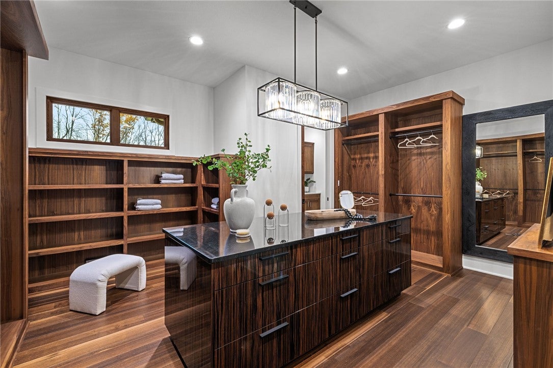 Wexford, Pennsylvania, 15090, United States, 5 Bedrooms Bedrooms, ,5 BathroomsBathrooms,Residential,Active,2006966