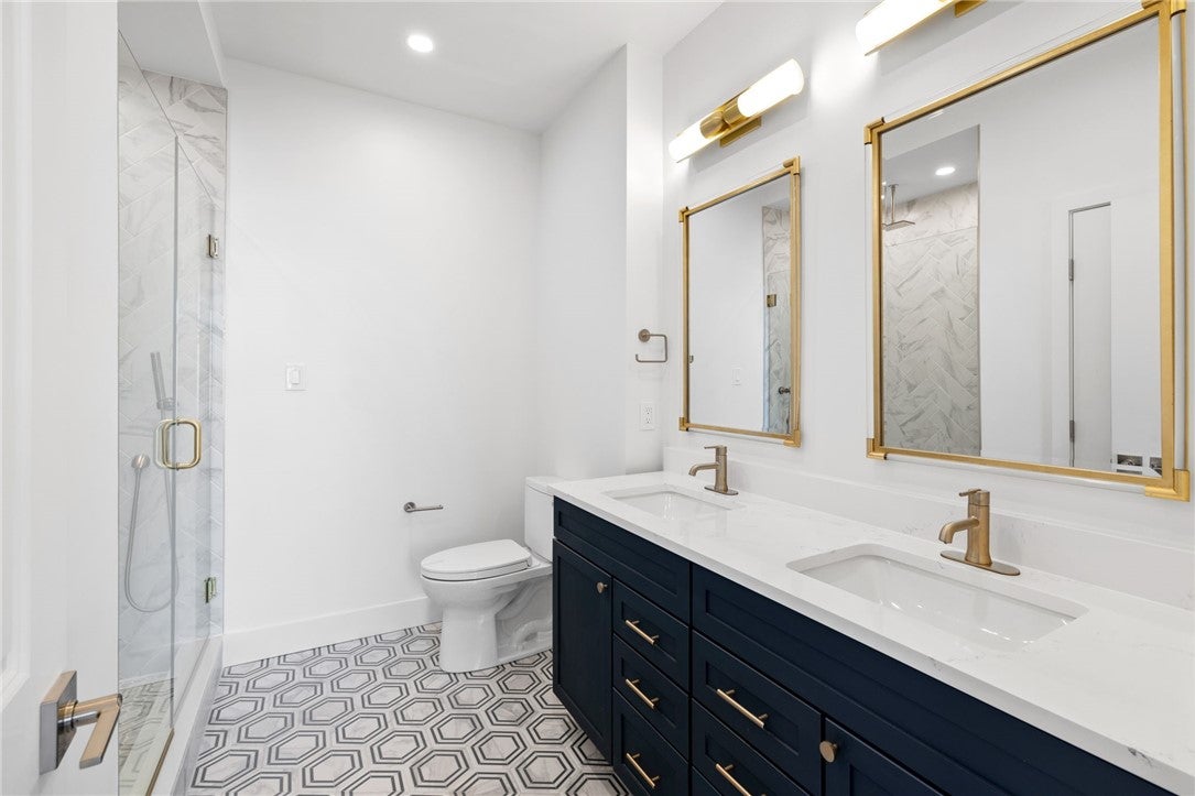 Pittsburgh, Pennsylvania, 15201, United States, 4 Bedrooms Bedrooms, ,5 BathroomsBathrooms,Residential,Active,1825068