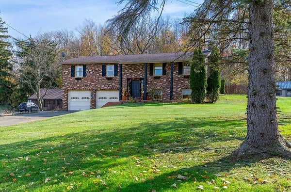 118 HICKORY DR, BEAVER FALLS, PA 15010 - Image 1