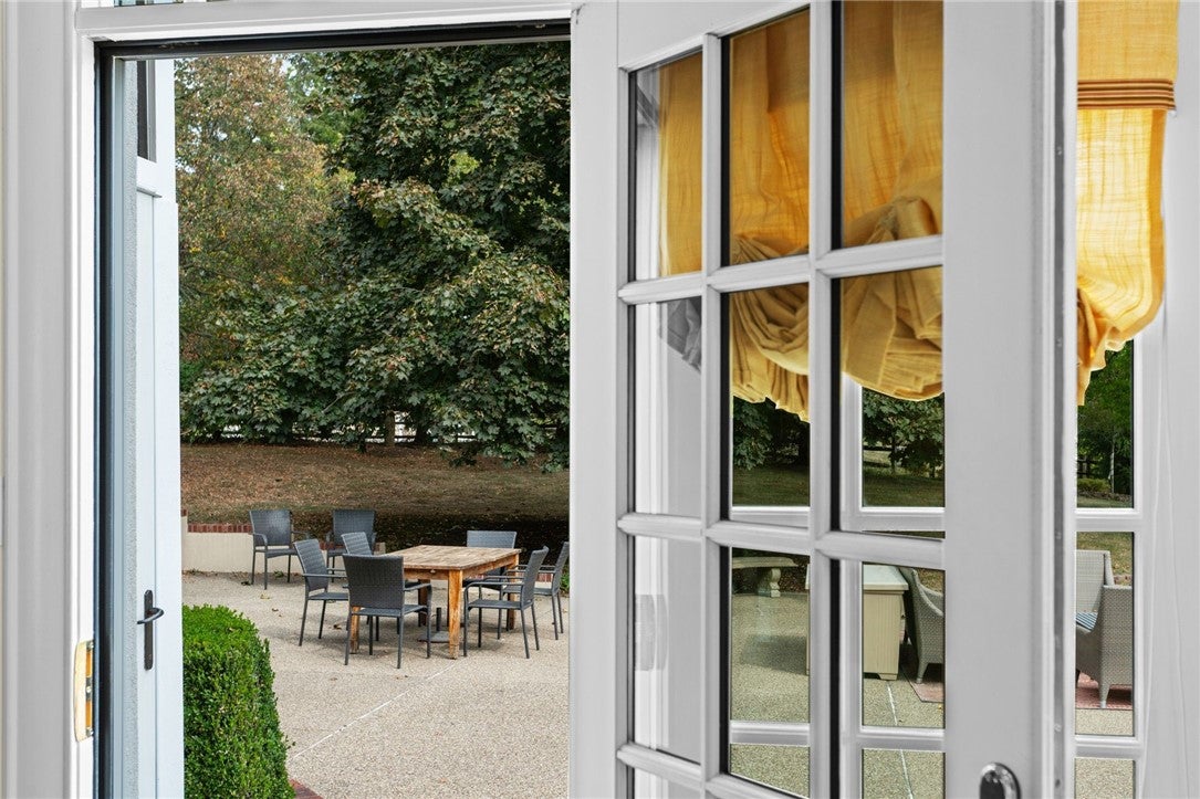 Sewickley, Pennsylvania, 15143, United States, 3 Bedrooms Bedrooms, ,4 BathroomsBathrooms,Residential,Active,1952620