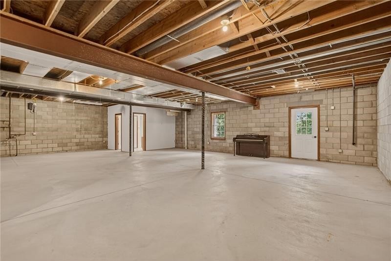 Canonsburg, Pennsylvania, 15317, United States, 5 Bedrooms Bedrooms, ,5 BathroomsBathrooms,Residential,Active,2009822