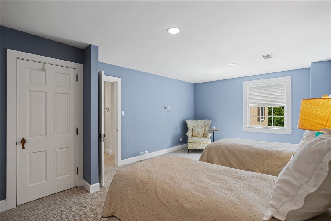 Sewickley, Pennsylvania, 15143, United States, 3 Bedrooms Bedrooms, ,4 BathroomsBathrooms,Residential,Active,1952620