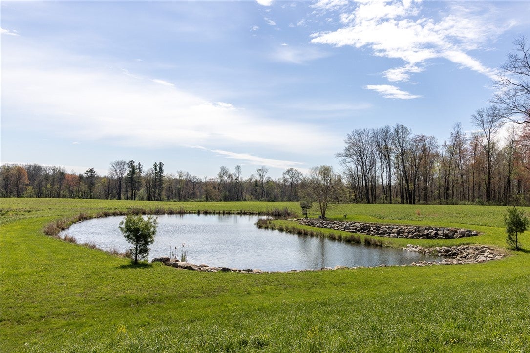 Mercer, Pennsylvania, 16137, United States, 3 Bedrooms Bedrooms, ,4 BathroomsBathrooms,Residential,Active,2040220