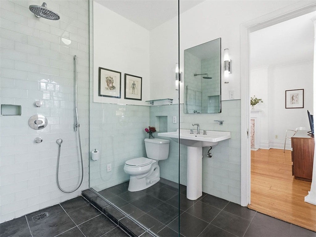 Pittsburgh, Pennsylvania, 15217, United States, 4 Bedrooms Bedrooms, ,3 BathroomsBathrooms,Residential,Active,1969666