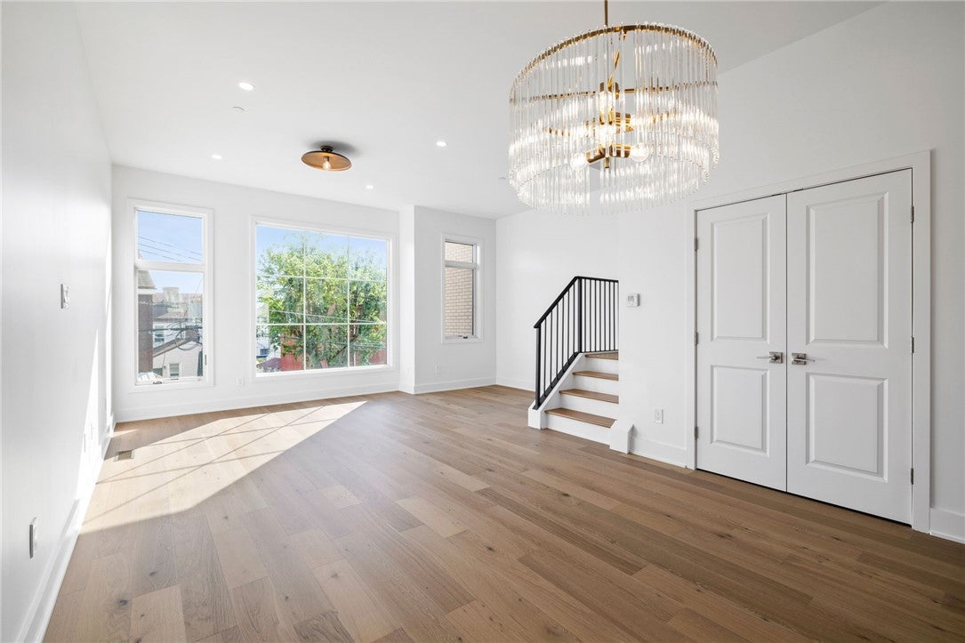 Pittsburgh, Pennsylvania, 15201, United States, 4 Bedrooms Bedrooms, ,5 BathroomsBathrooms,Residential,Active,1825068