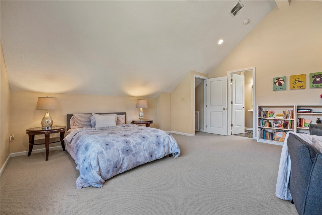 Pittsburgh, Pennsylvania, 15217, United States, 4 Bedrooms Bedrooms, ,4 BathroomsBathrooms,Residential,Active,1899201