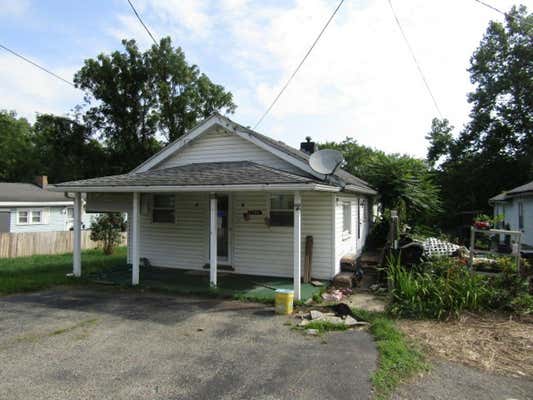 2706 12TH AVE, BEAVER FALLS, PA 15010, photo 2 of 24