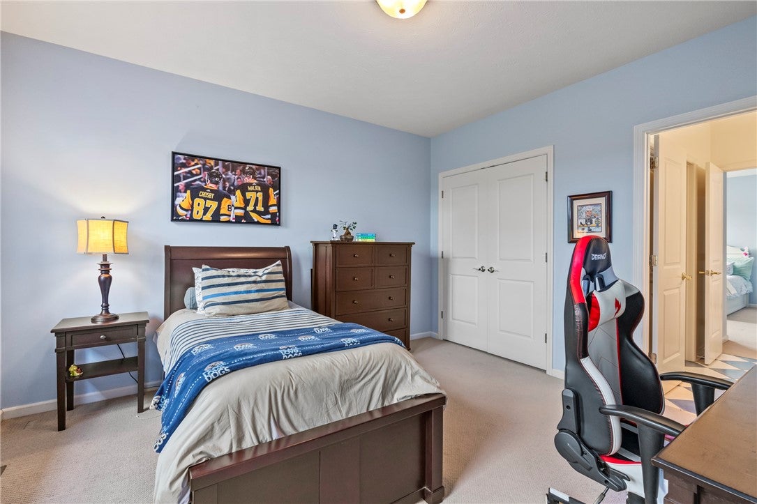 Pittsburgh, Pennsylvania, 15217, United States, 4 Bedrooms Bedrooms, ,4 BathroomsBathrooms,Residential,Active,1899201