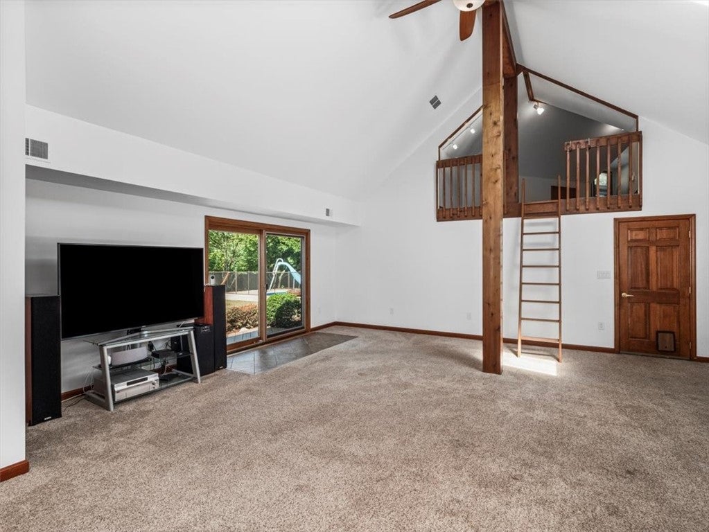 Pittsburgh, Pennsylvania, 15241, United States, 4 Bedrooms Bedrooms, ,5 BathroomsBathrooms,Residential,Active,1926915