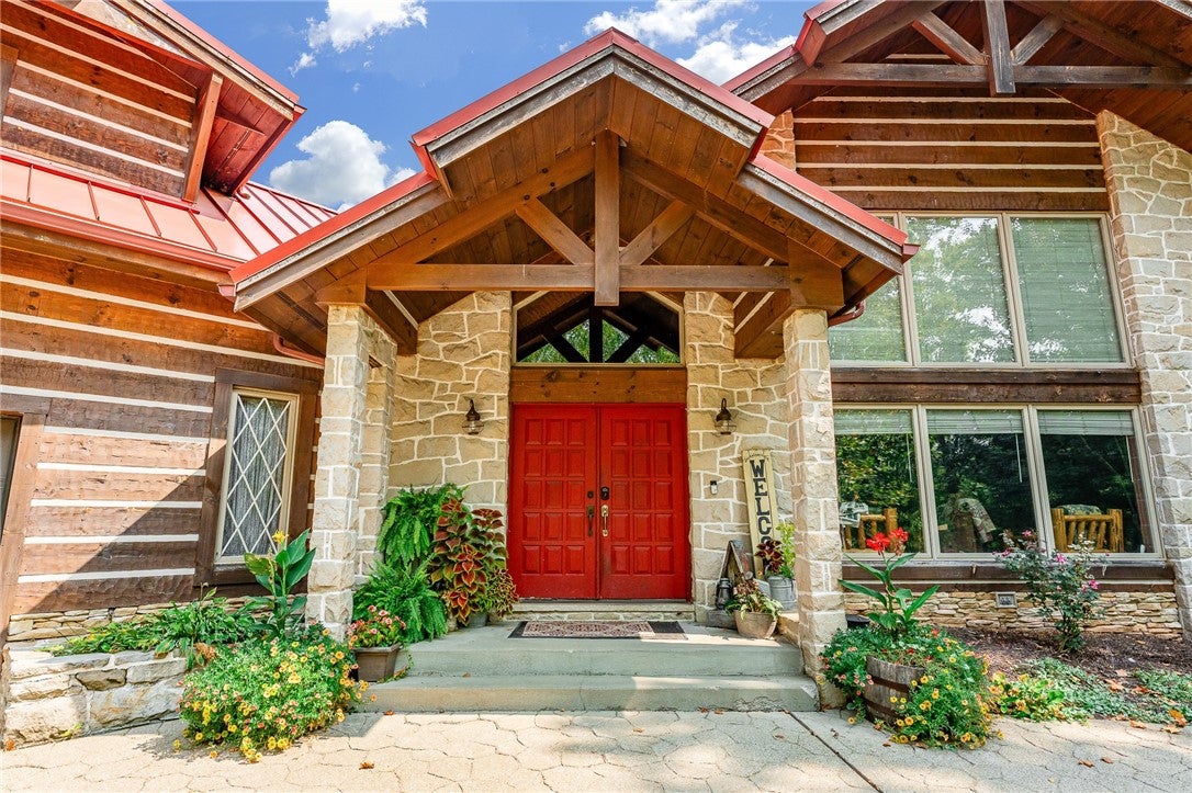 Waynesburg, Pennsylvania, 15370, United States, 5 Bedrooms Bedrooms, ,5 BathroomsBathrooms,Residential,Active,1971790