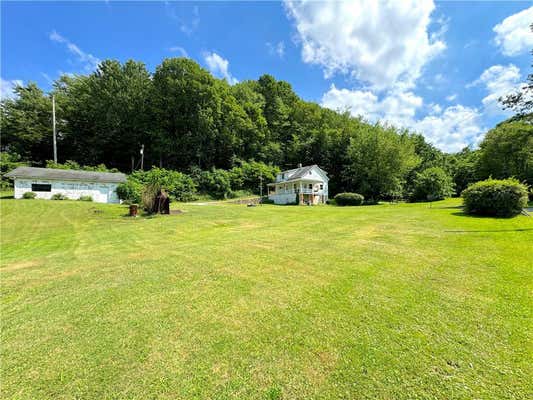 195 KING THORNE RD, HUNKER, PA 15639 - Image 1