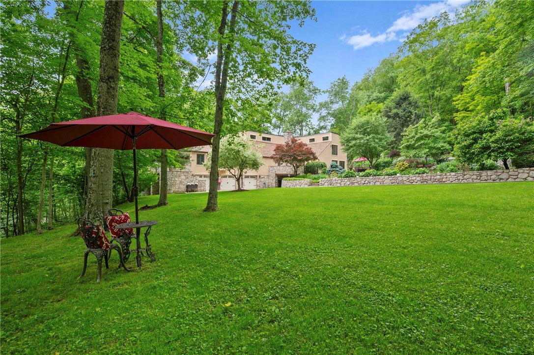 Pittsburgh, Pennsylvania, 15238, United States, 4 Bedrooms Bedrooms, ,4 BathroomsBathrooms,Residential,Active,1853348