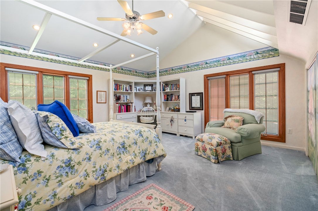 Pittsburgh, Pennsylvania, 15238, United States, 4 Bedrooms Bedrooms, ,4 BathroomsBathrooms,Residential,Active,1853348