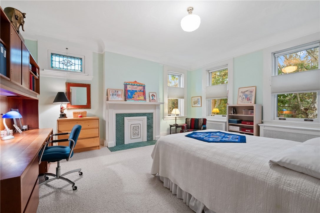 Pittsburgh, Pennsylvania, 15232, United States, 8 Bedrooms Bedrooms, ,6 BathroomsBathrooms,Residential,Active,1973278