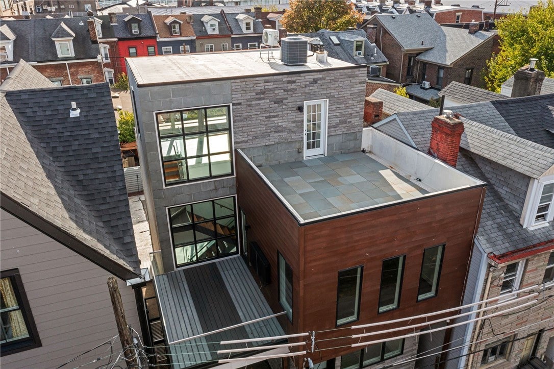 Pittsburgh, Pennsylvania, 15201, United States, 3 Bedrooms Bedrooms, ,4 BathroomsBathrooms,Residential,Active,1968384